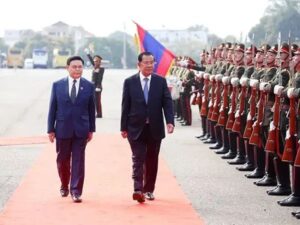 លិខិតអបអរសាទរ របស់​សម្តេច​តេជោ ហ៊ុន សែន ប្រមុខរដ្ឋស្តីទី នៃព្រះរាជាណាចក្រកម្ពុជា​ ជូន លោក Xaysomphone PHOMVIHANE ប្រធានរដ្ឋសភា នៃសាធារណរដ្ឋប្រជាធិបតេយ្យប្រជាមានិតឡាវ ក្នុងឱកាសខួបលើកទី៧០ នៃការបង្កើតទំនាក់ទំនងការទូតរវាងប្រទេសកម្ពុជា និងឡាវ។