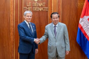 សម្តេចអគ្គមហាសេនាបតីតេជោ ហ៊ុន សែន ប្រមុខរដ្ឋស្តីទីនៃព្រះរាជាណាចក្រកម្ពុជា អនុញ្ញាតឱ្យឯកឧត្តម Dacian Julien Cioloş ទីប្រឹក្សាពិសេសរបស់ប្រធានាធិបតីនៃប្រទេសរ៉ូម៉ានី ចូលជួបសម្តែងការគួរសម នៅវិមានសាមគ្គីភាពនៃព្រឹទ្ធសភាជាតិ រាជធានីភ្នំពេញ។  ព្រឹកថ្ងៃពុធ ៣កើត ខែបឋមាសាឍ ឆ្នាំមមី អដ្ឋស័ក ព.ស.២៥៧០ ត្រូវនឹងថ្ងៃទី១៧ ខែមិថុនា ឆ្នាំ២០២៦
